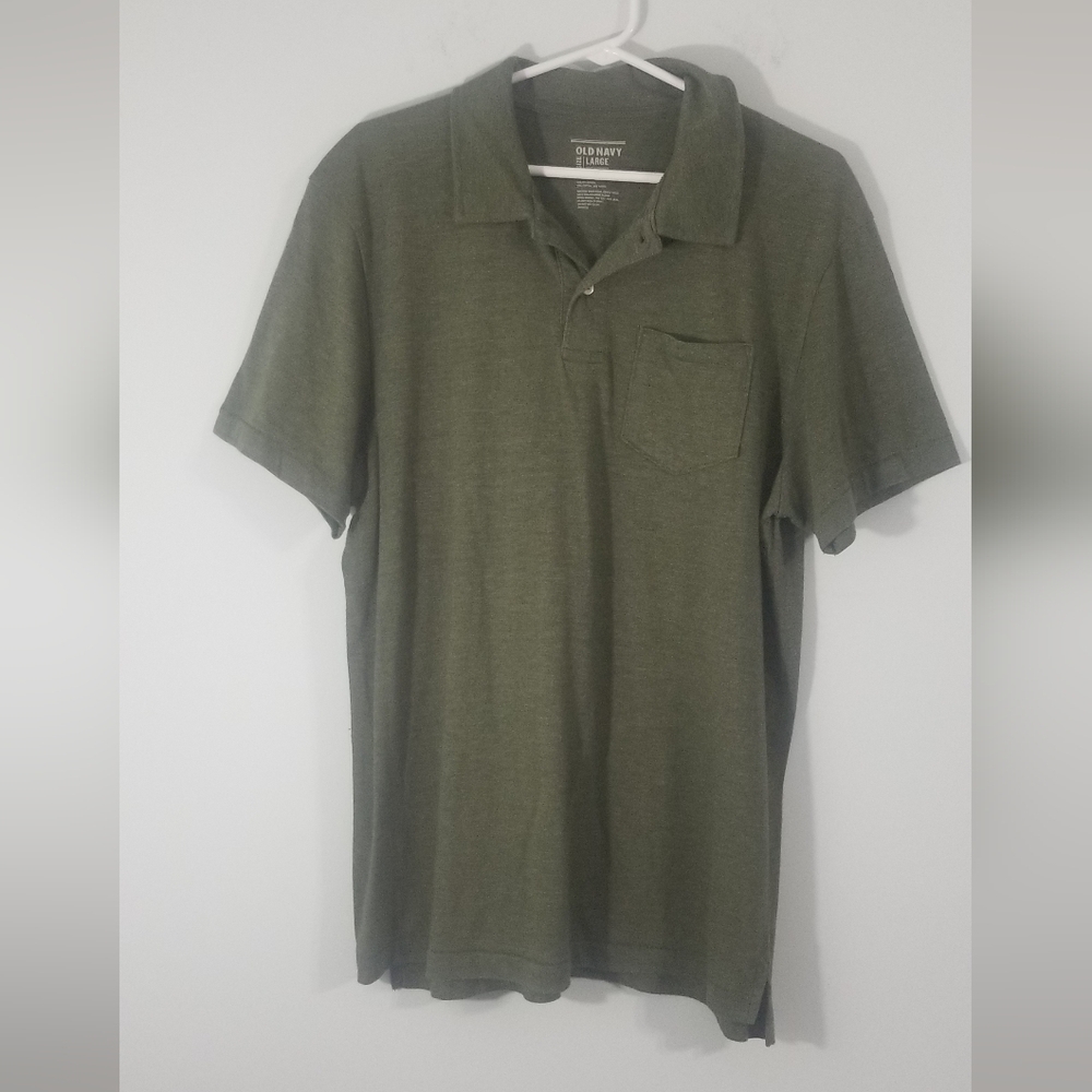 Old Navy Polo Tee. Solid Green Short Sleeve Collared Shirt. Very Soft. Size L.